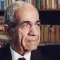 يوسف عز الدين عيسى