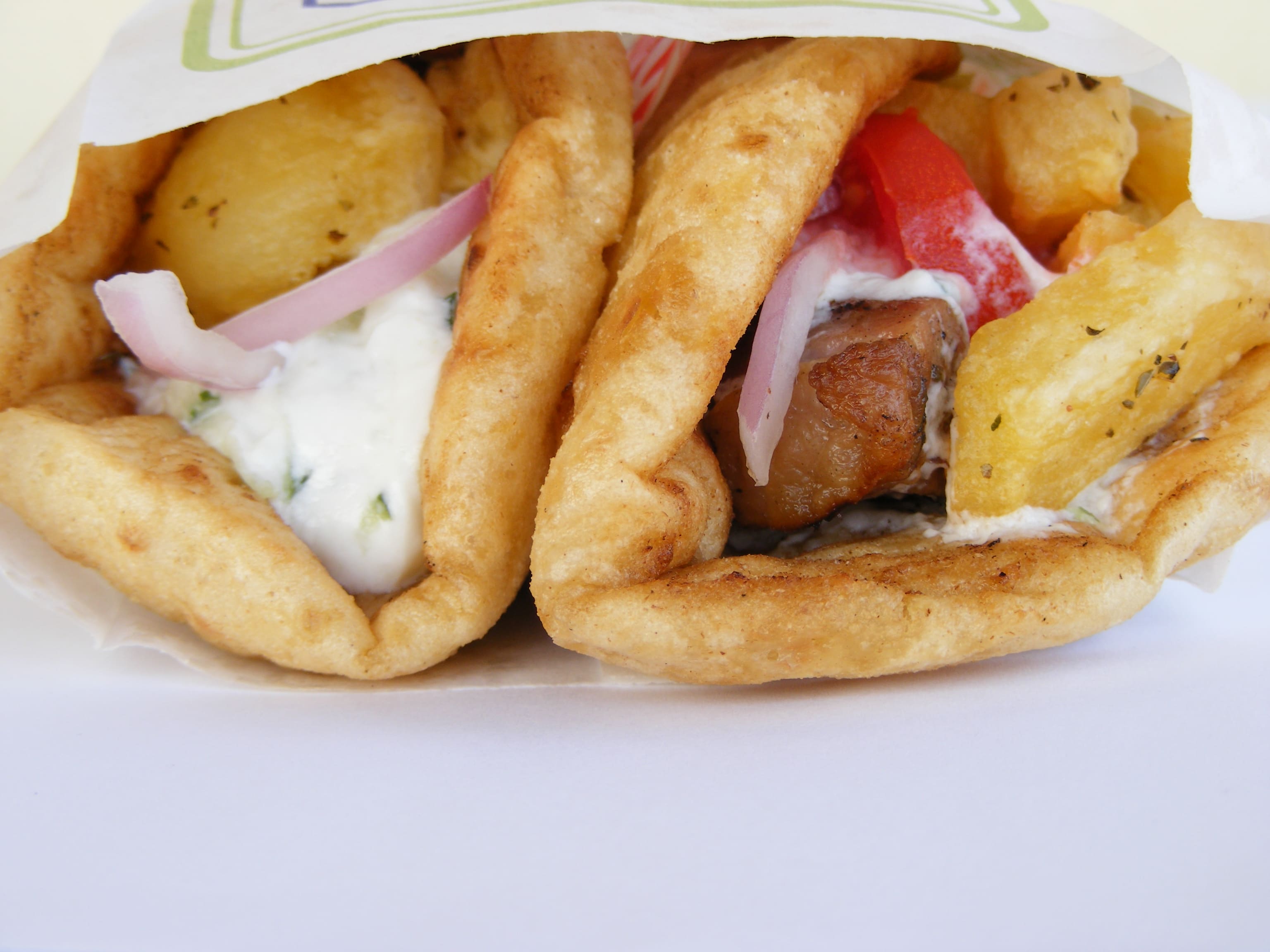 Kalimera&rsquo;s Famous Chicken Gyros